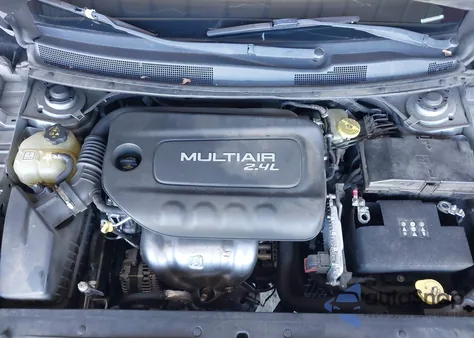 2015 Chrysler 200 Limited z USA, uszkodzony, nr VIN 1C3CCCAB6FN638095